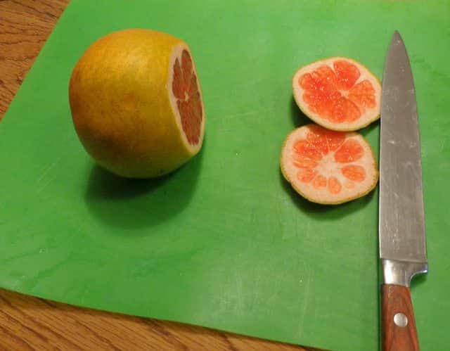 SchneiderPeeps - How to quickly peel a qrapefruit