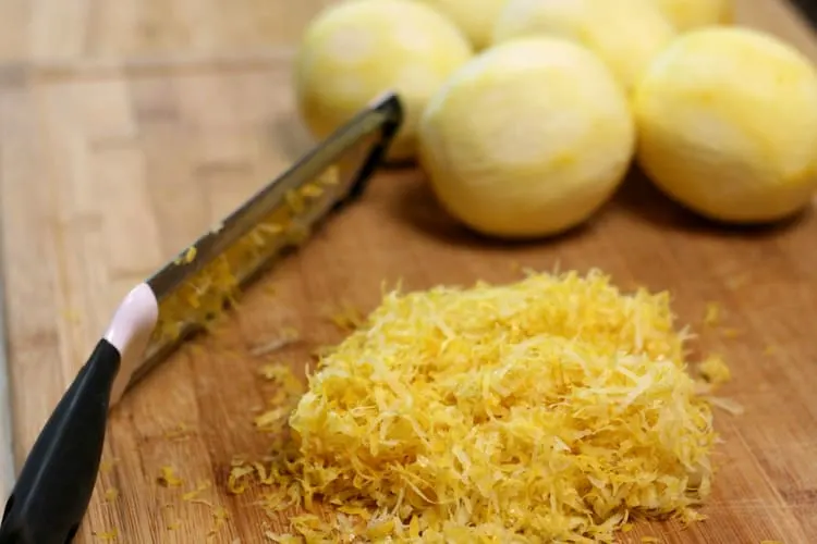 image of freezing lemon zest